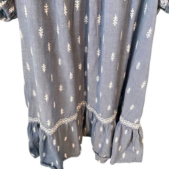 Old Navy Puff-Sleeve Split-Neck Embroidered Mini Swing Dress in Size Large - Picture 12 of 14